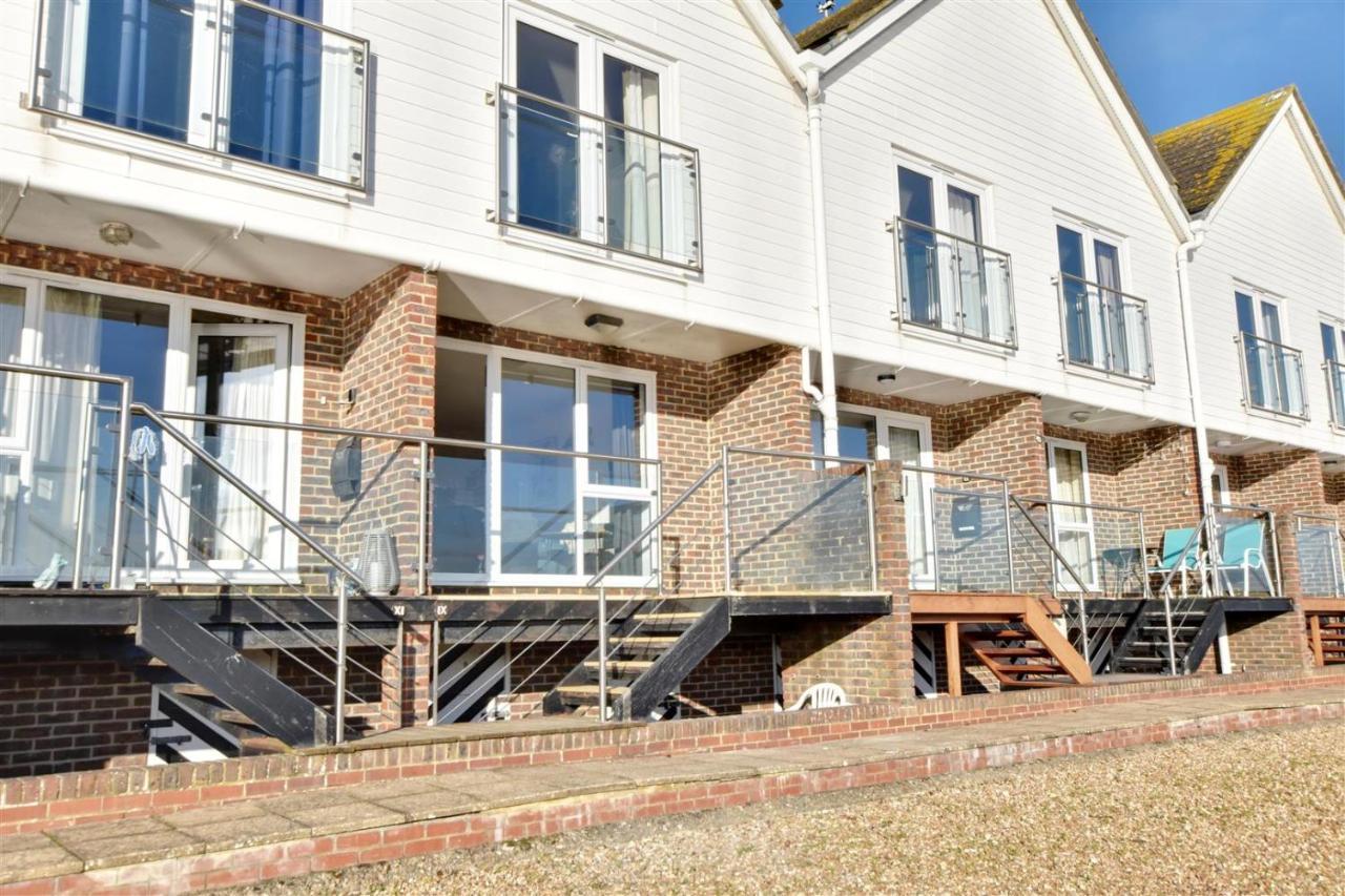 Nine The Boathouse Apartment Rye Exterior foto